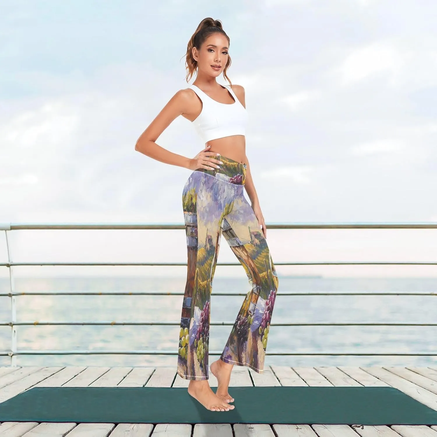 ALAZA Women's White Wine with Barrel Vineyard Grape Flare Yoga Pants