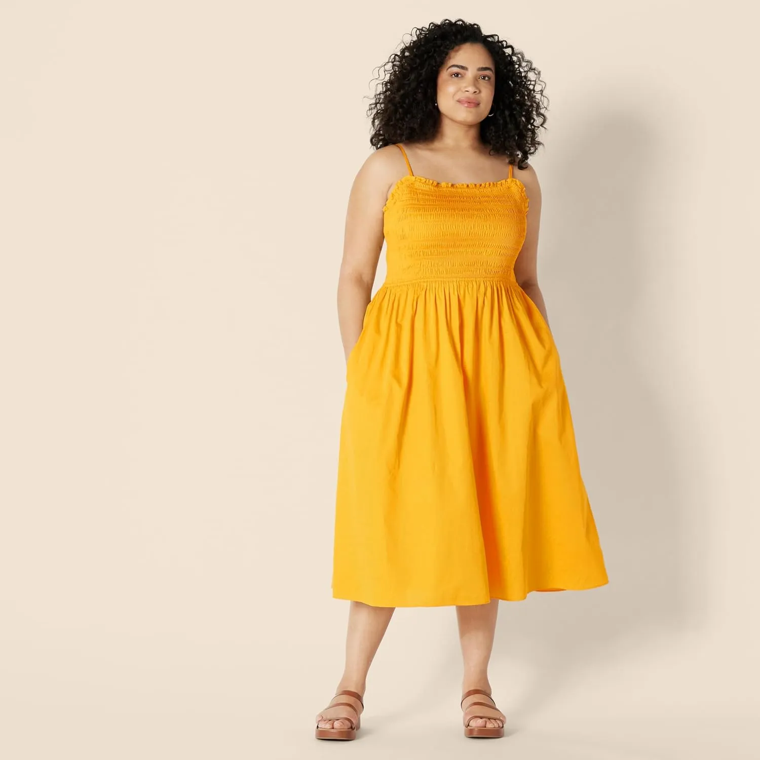 Amazon Essentials Women's Regular-Fit Cotton Sateen Smocked Bodice Midi Dress