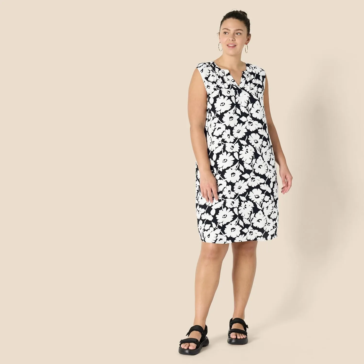 Amazon Essentials Women's Sleeveless Woven Shift Dress