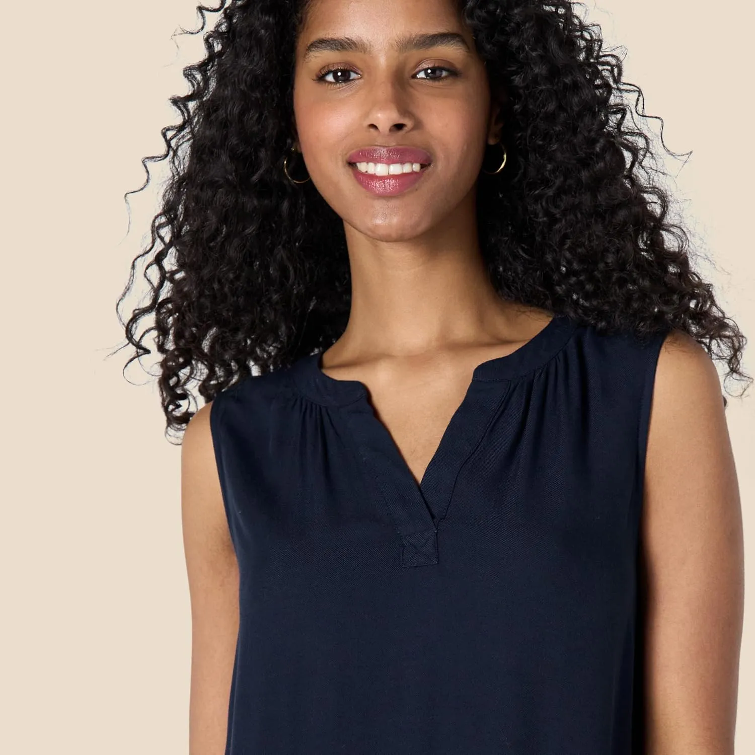 Amazon Essentials Women's Sleeveless Woven Shift Dress