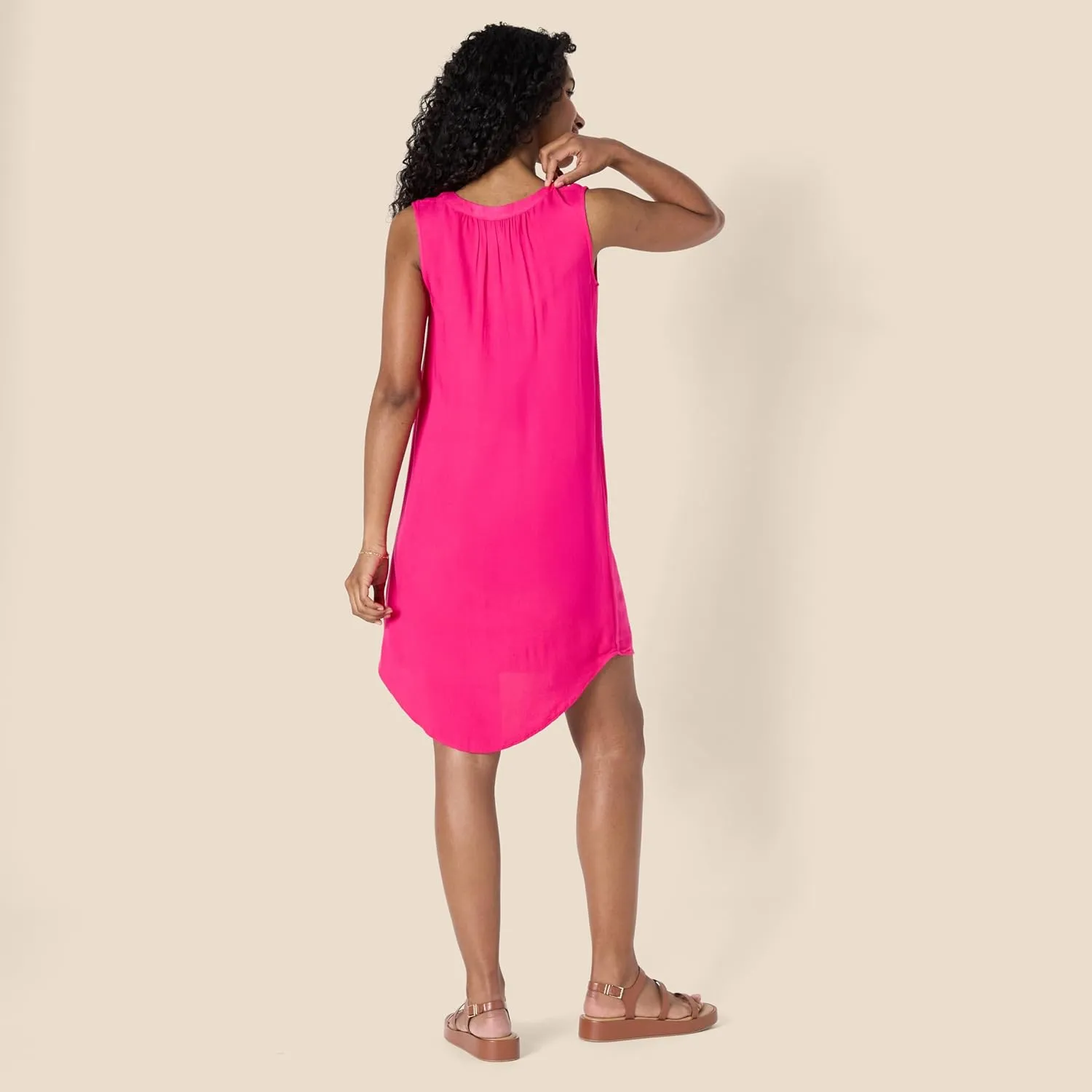 Amazon Essentials Women's Sleeveless Woven Shift Dress