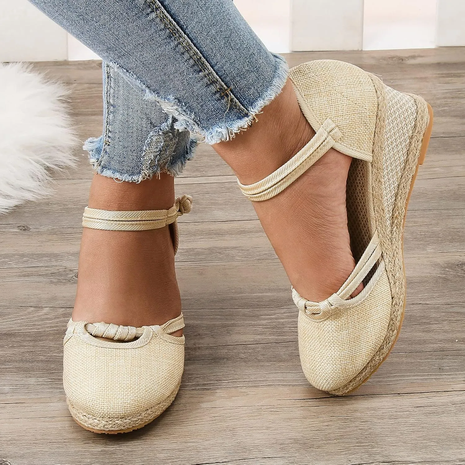 Eduavar Womens Sandals Comfortable, Sandals Women Close Toe Sandals with Ankle Strap Low Wedge Platform Sandals Shoes