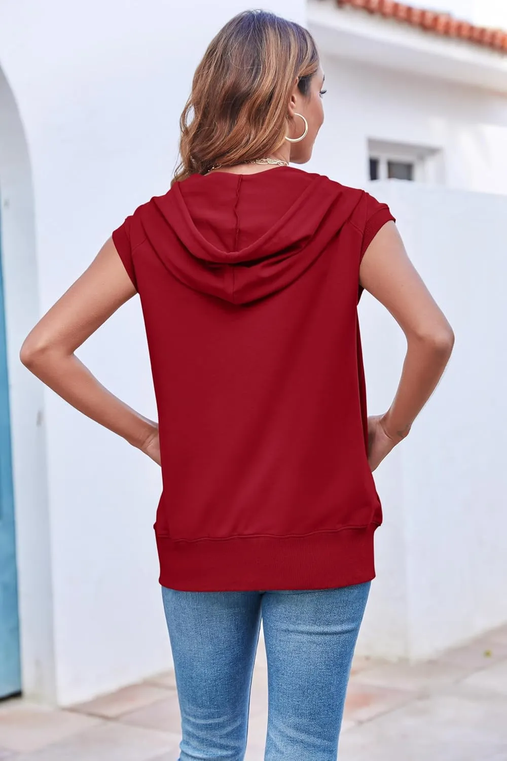 Fisoew Women's Sleeveless Zip Up Hoodies Casual Loose Fit Drawstring Sweatshirts Lightweight Jackets Vest with Pockets