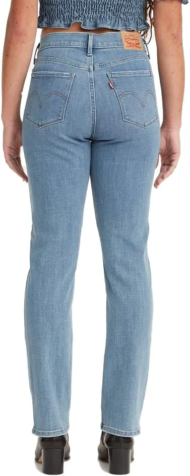 Levi's Women's Classic Straight Jeans