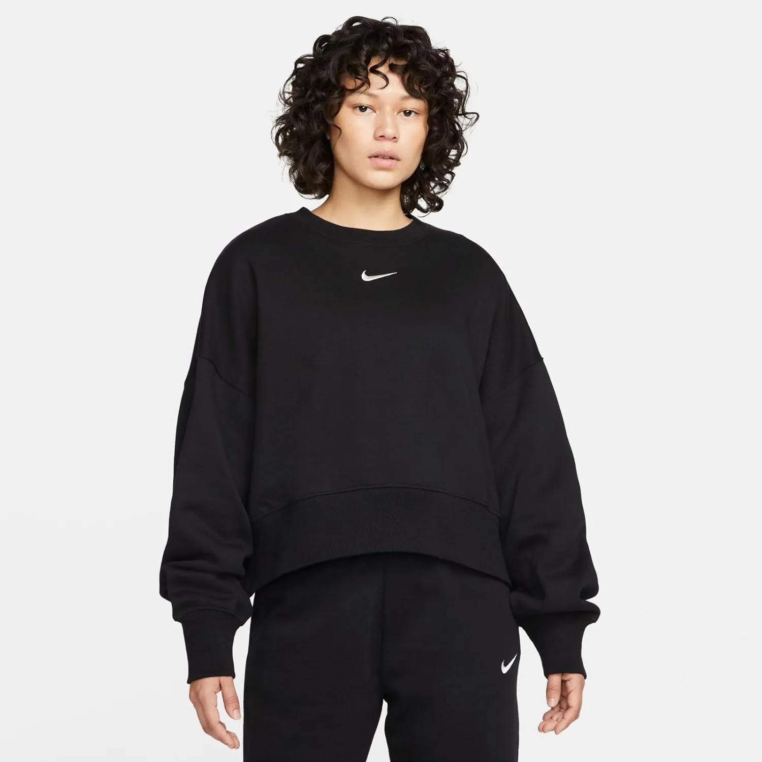 Nike Women's Sportswear Phoenix Fleece Over-Oversized Crew Neck Sweatshirt
