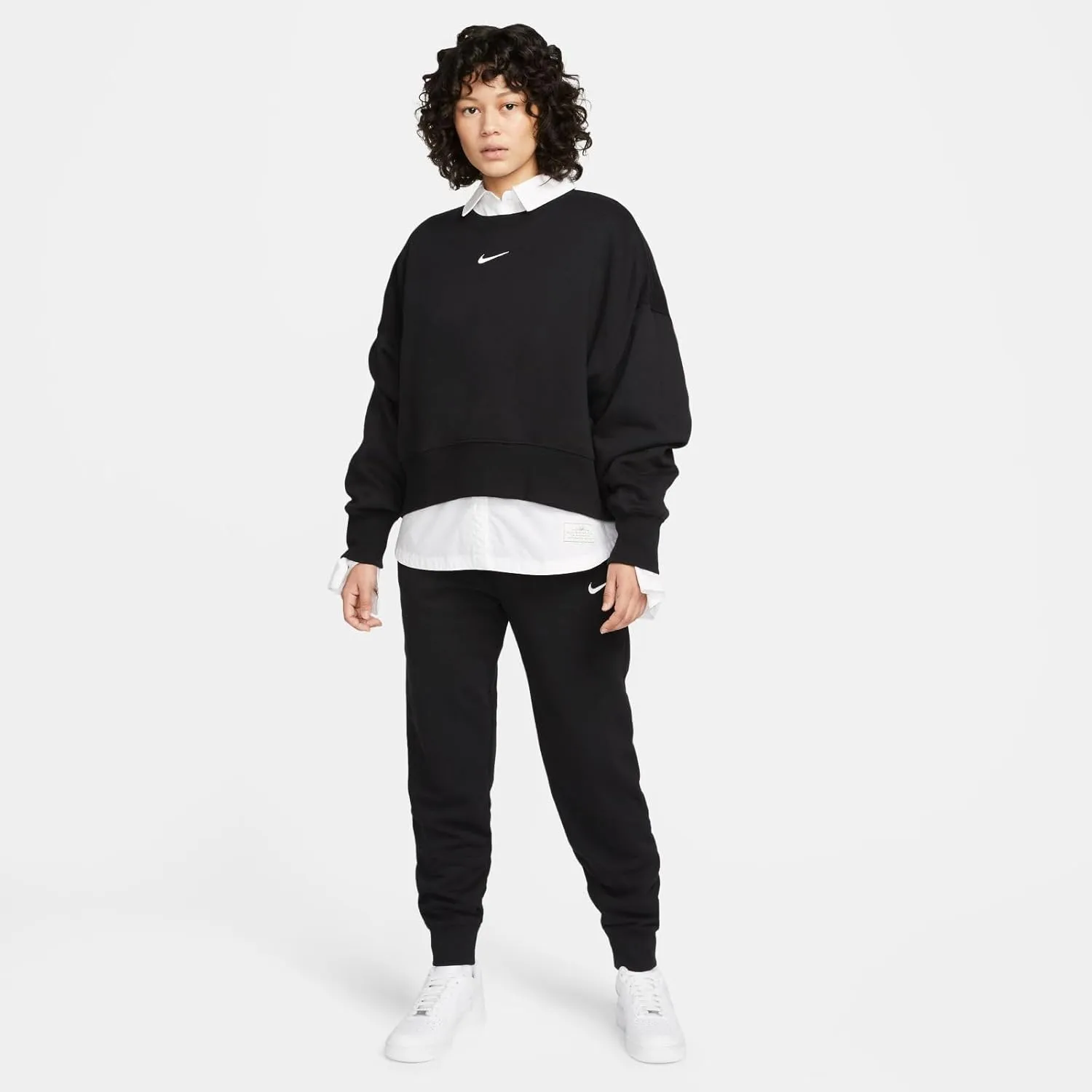 Nike Women's Sportswear Phoenix Fleece Over-Oversized Crew Neck Sweatshirt