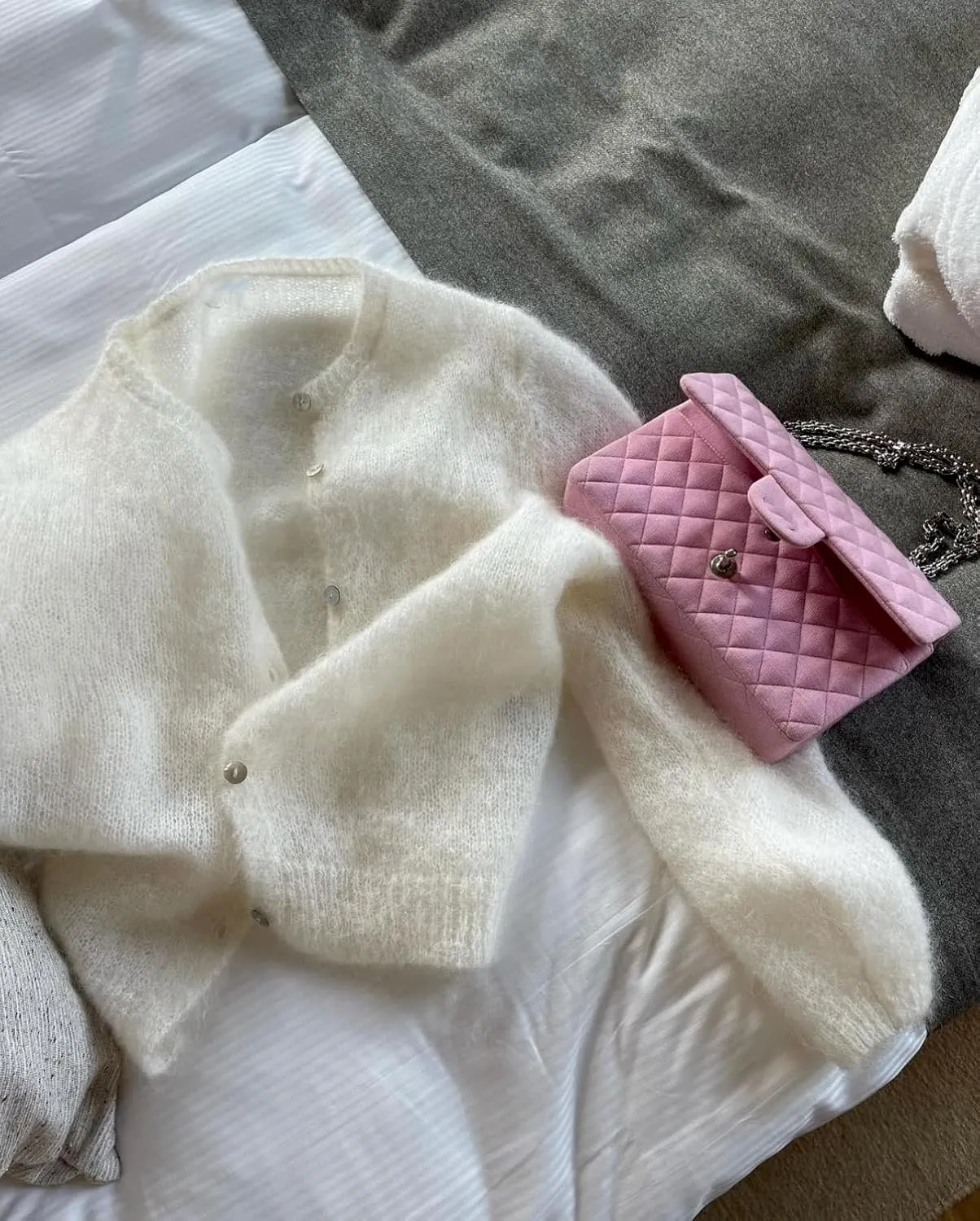 Women's Crewneck Solid Cardigan Casual Button Down Long Sleeve Knitwear Sweater Tops