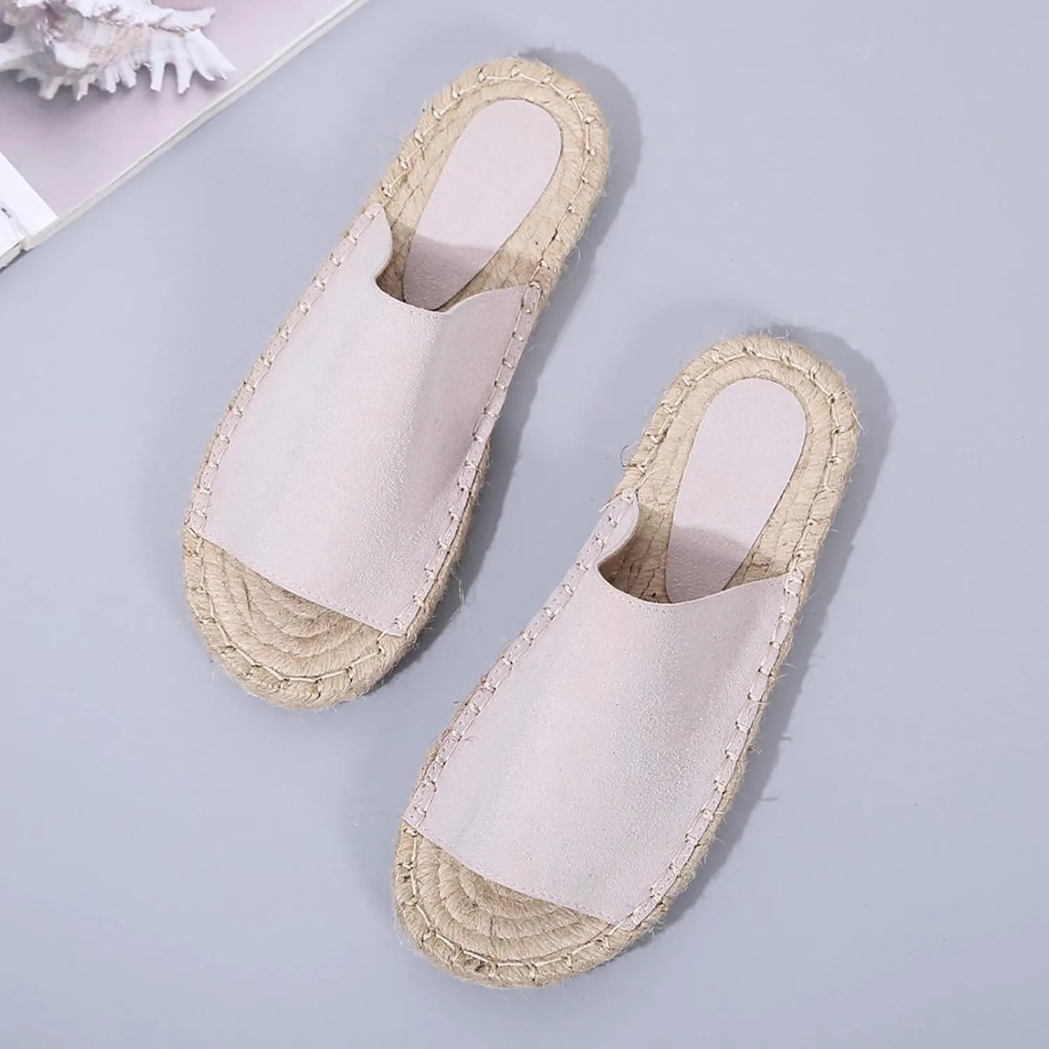 Womens Raffia Sandals Straw Woven Flats Flip Flops Basic Plain Slippers Slip On Sandal Comfy Beach Slides for Summer