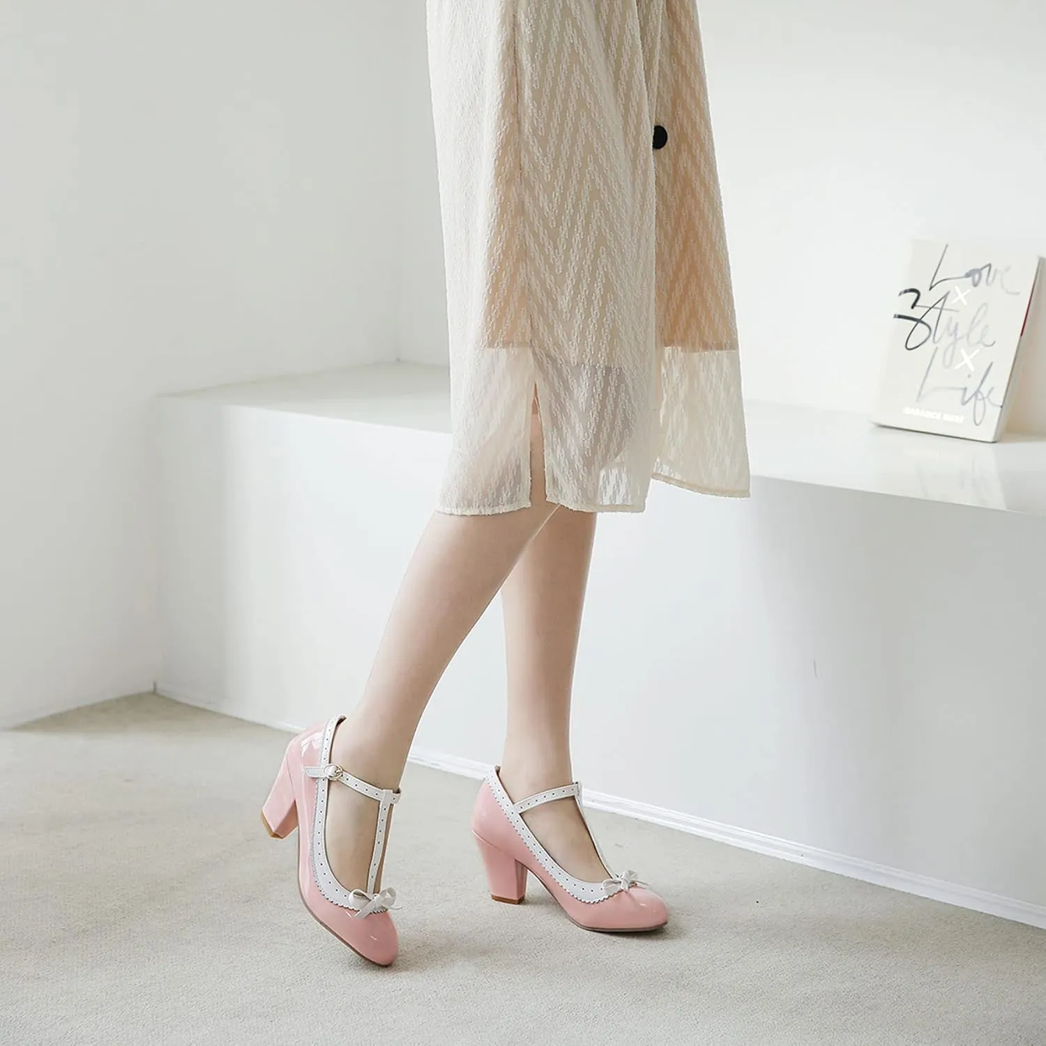 Womens Rockabilly Shoes T-Strap Mary Jane Block High Heel Closed Toe Pumps